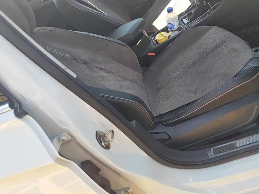 Volkswagen Sagitar — миниатюра 8