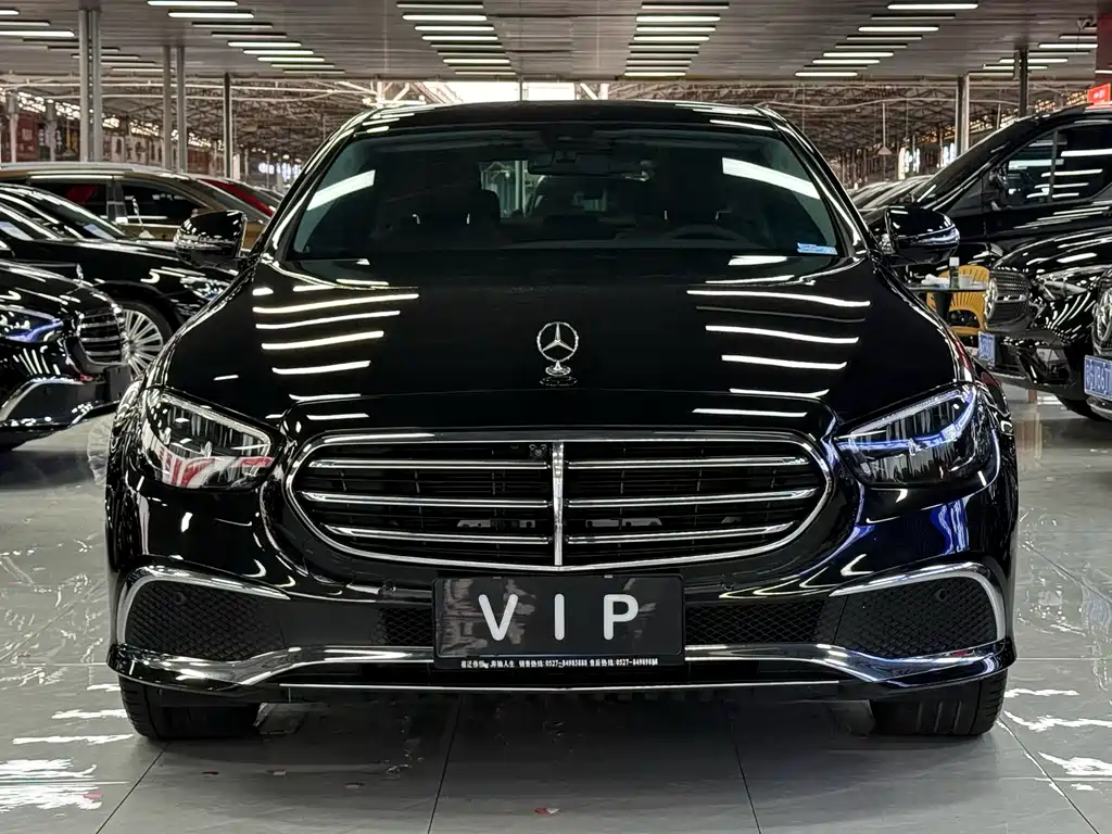 Mercedes-Benz E-Class — миниатюра 2