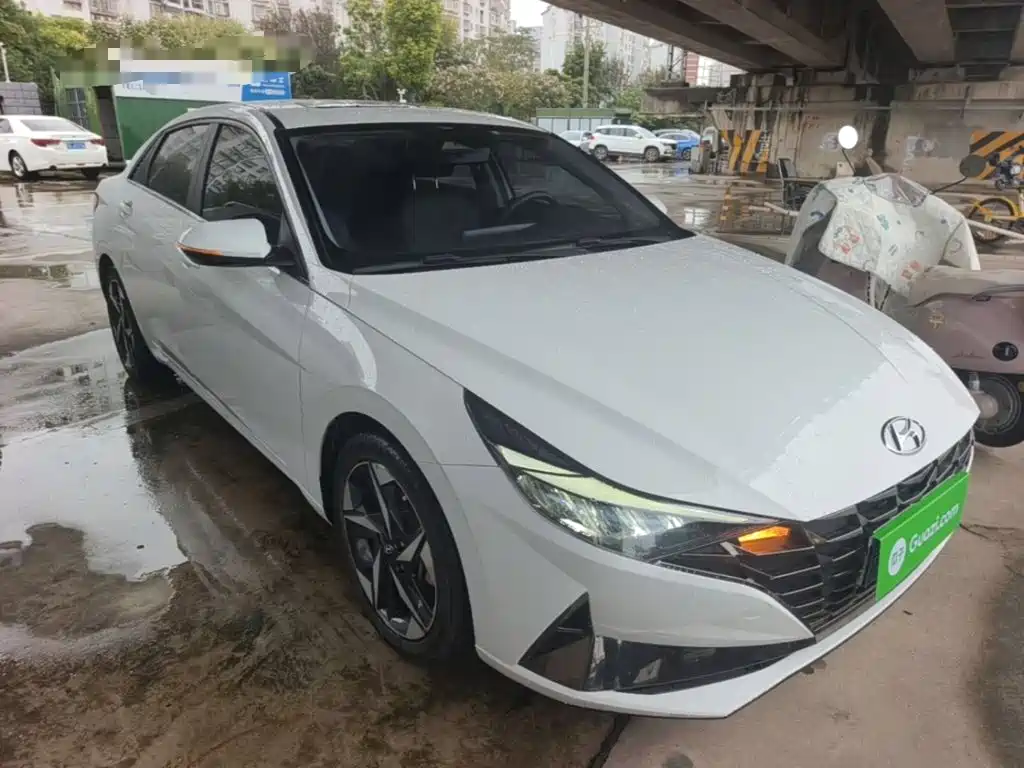 Hyundai Elantra — миниатюра 4