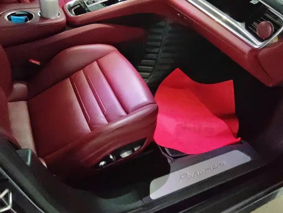 Porsche Panamera — миниатюра 8