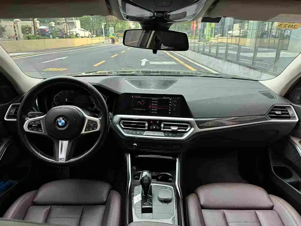 BMW 3 Series — миниатюра 7