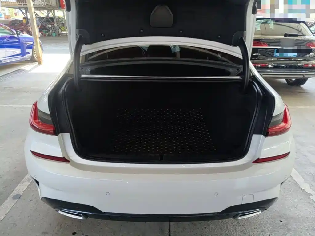 BMW 3 Series — миниатюра 19