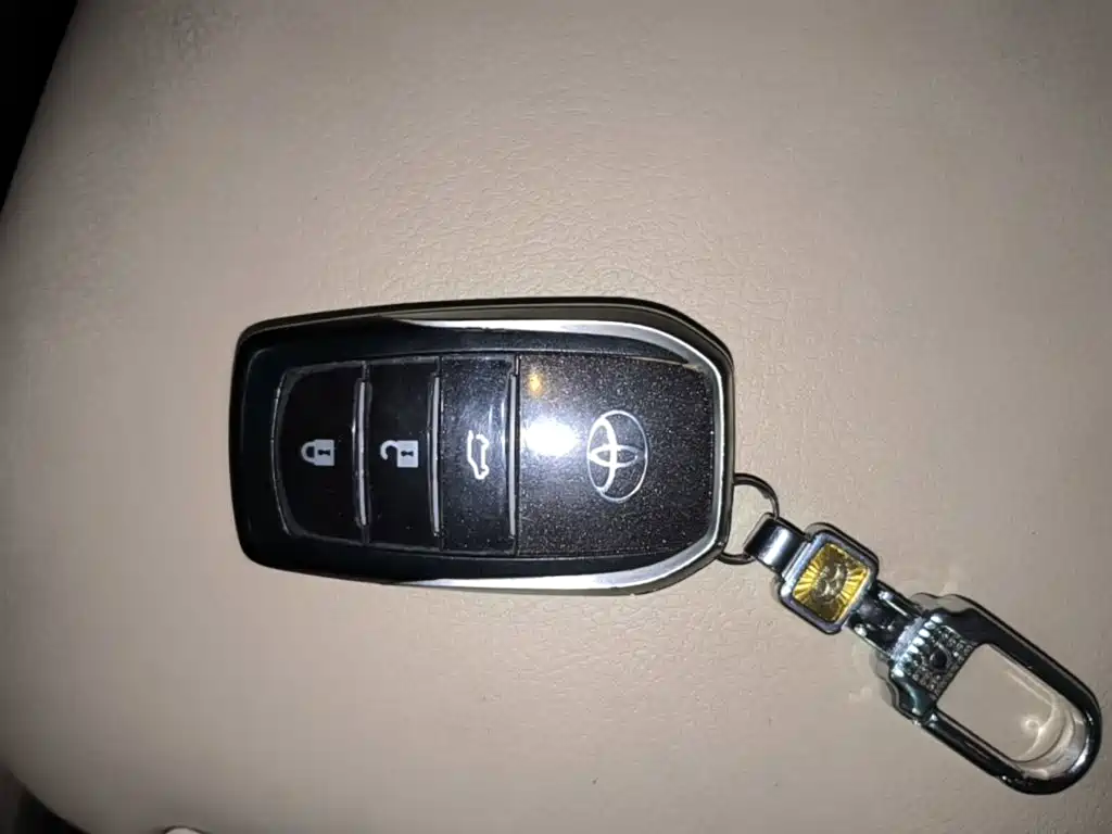 Toyota Prado — миниатюра 9