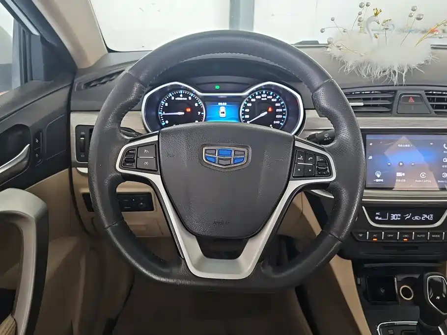 Geely Emgrand — миниатюра 15