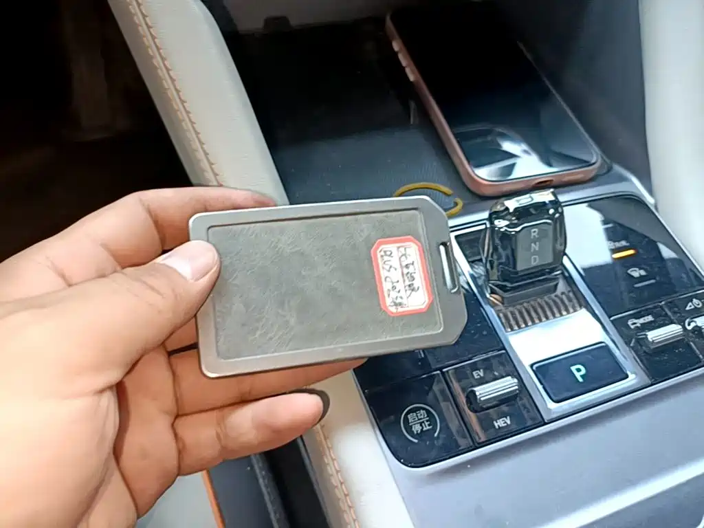BYD PLUS New Energy — миниатюра 9