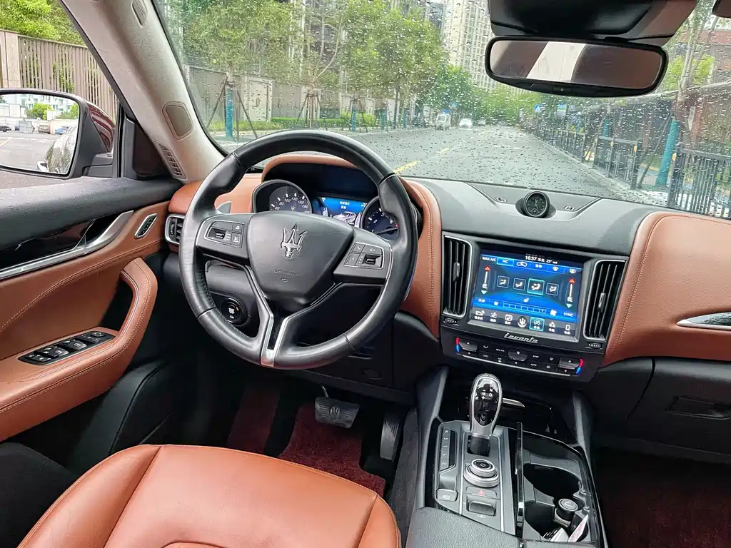 Maserati Levante — миниатюра 11