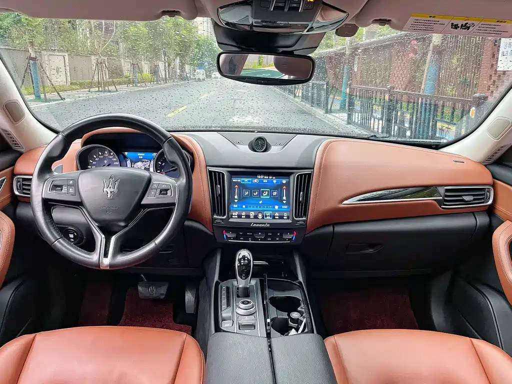 Maserati Levante — миниатюра 10
