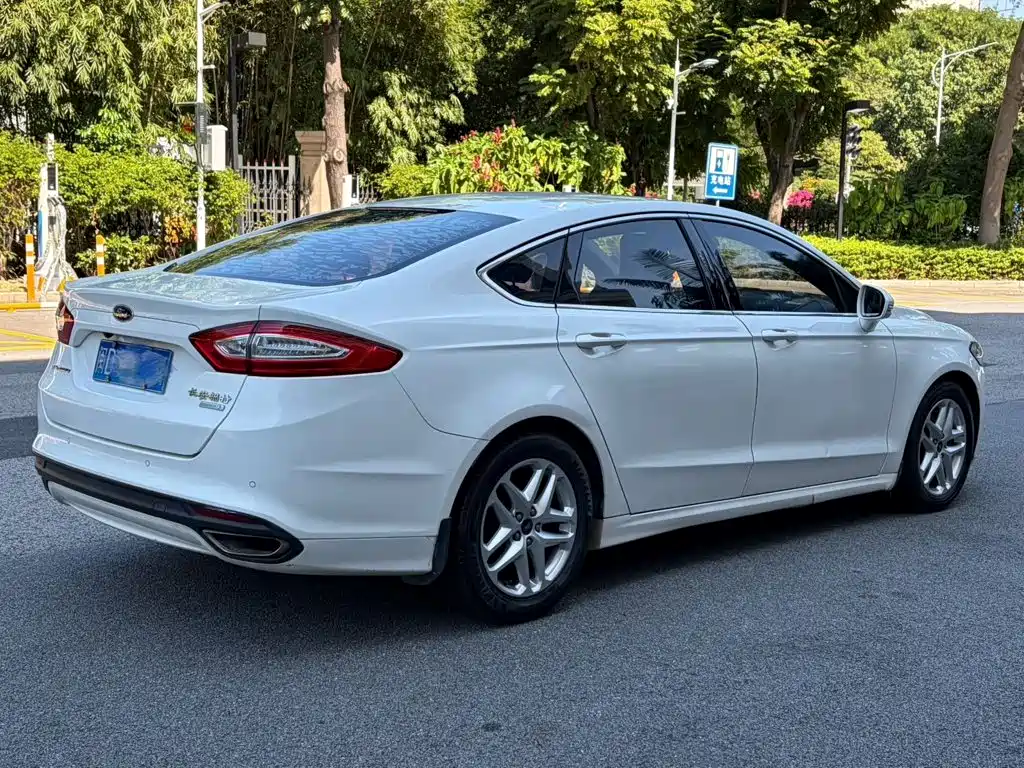 Ford Mondeo — миниатюра 4