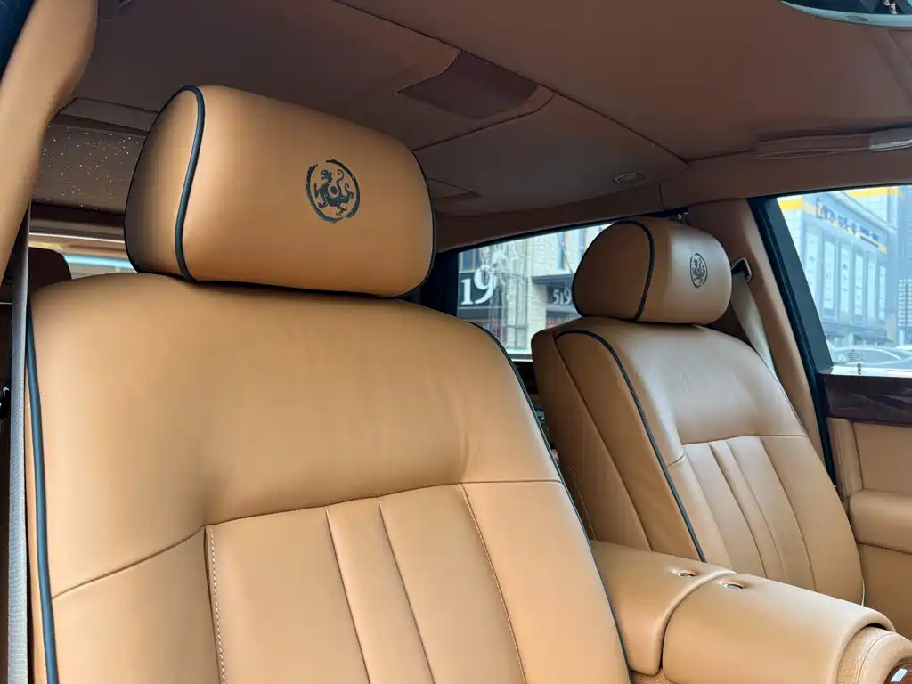 Rolls-Royce Phantom — миниатюра 19