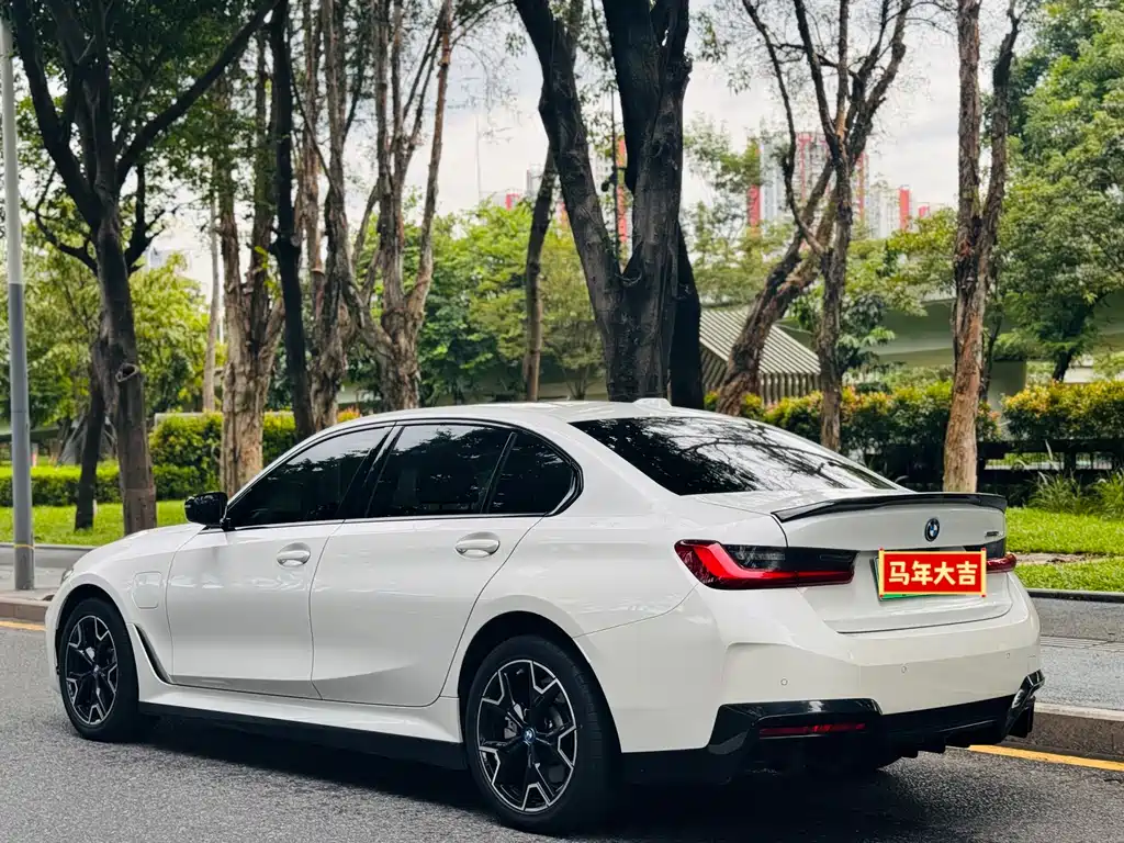 BMW i3 — миниатюра 7