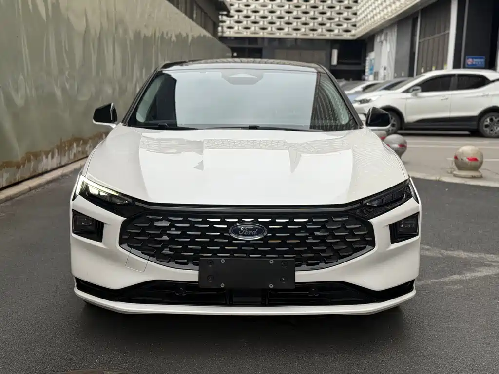 Ford Mondeo — миниатюра 2