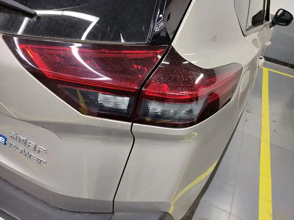 Nissan X-Trail — миниатюра 8