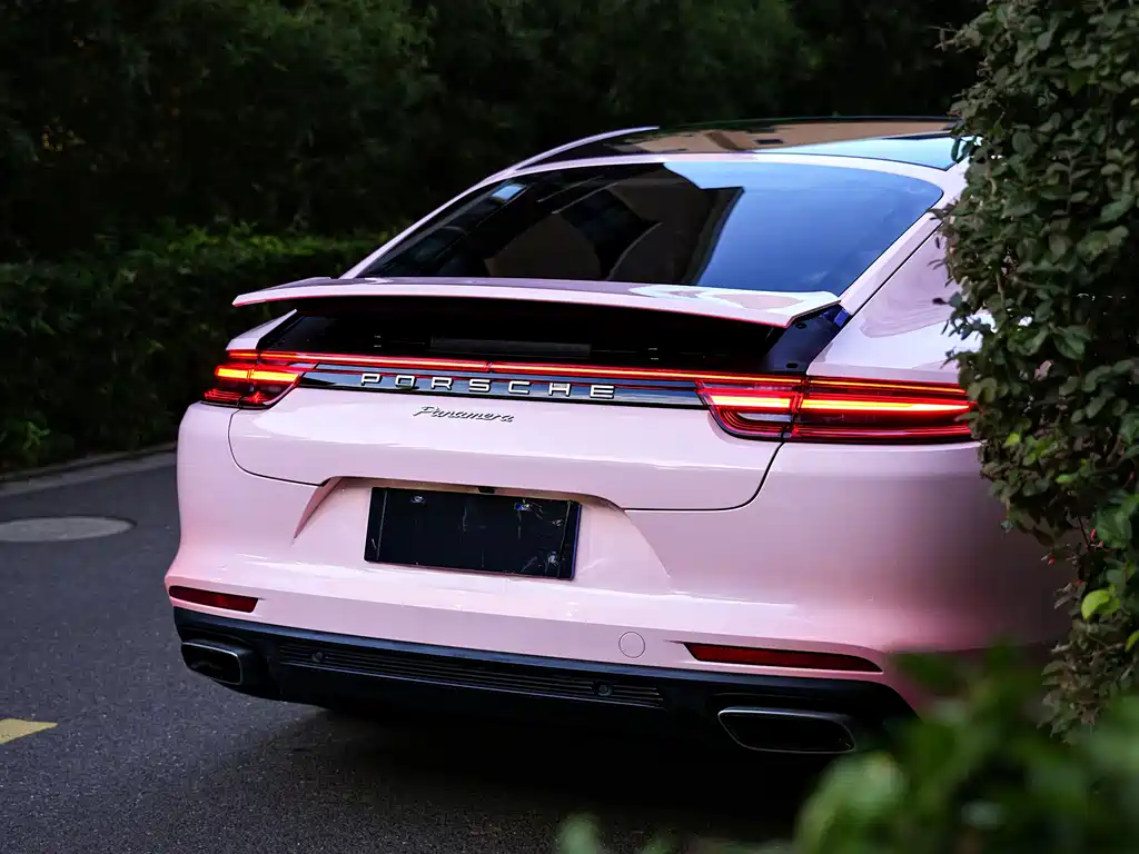 Porsche Panamera — миниатюра 2