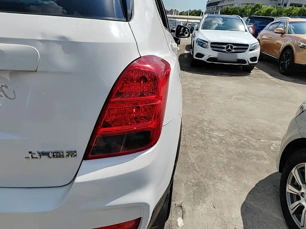 Chevrolet Trax — миниатюра 8
