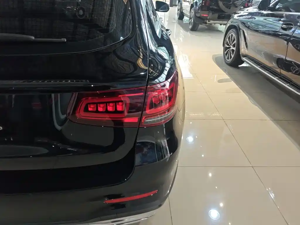 Mercedes-Benz GLC — миниатюра 8