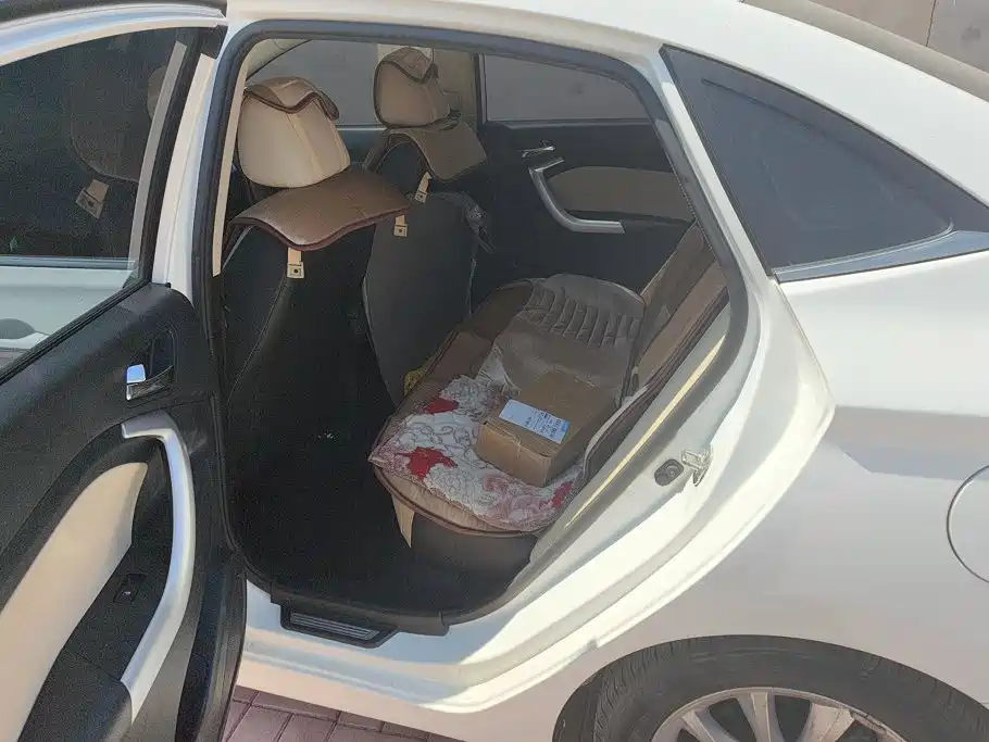Changan V7 — миниатюра 10