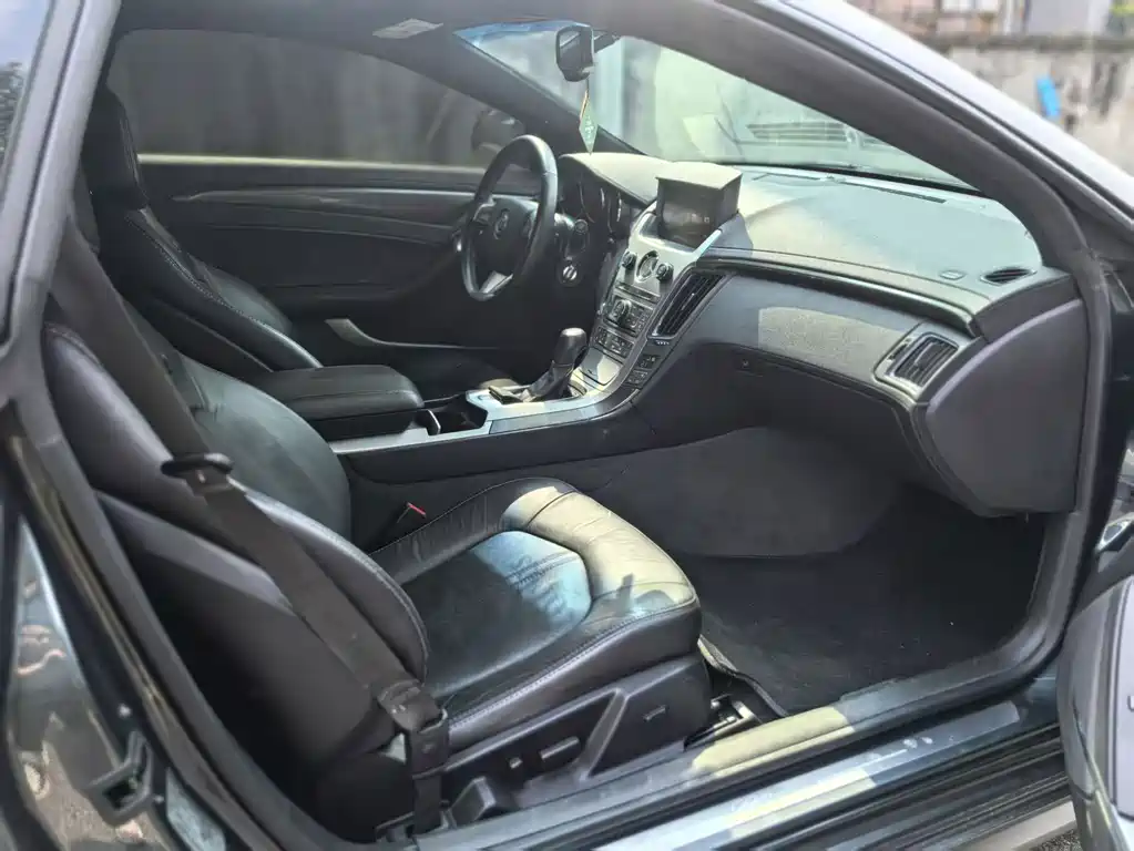 Cadillac CTS — миниатюра 5