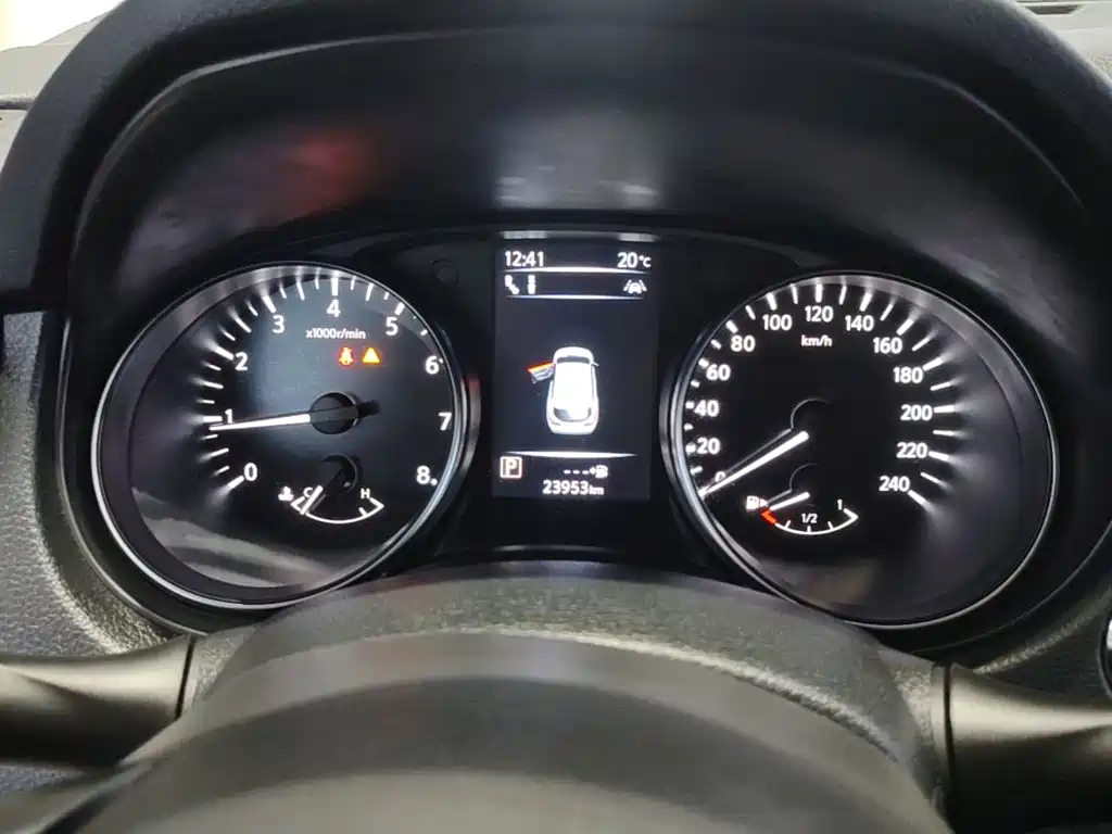 Nissan Qashqai — миниатюра 12