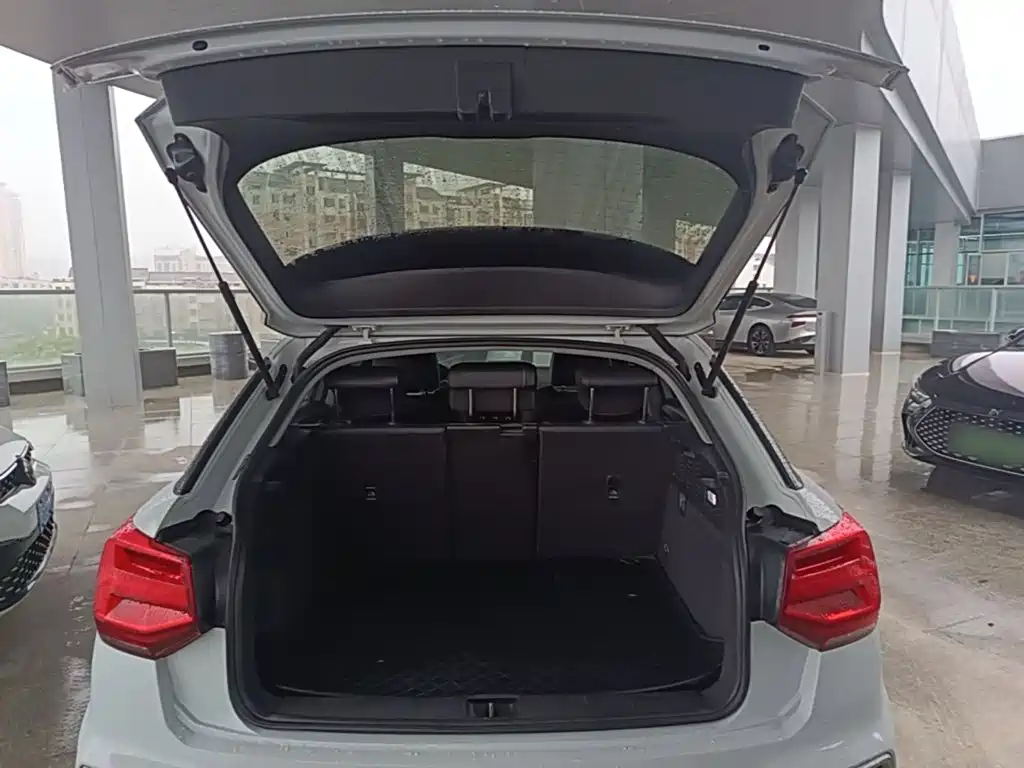 Audi Q2L — миниатюра 19