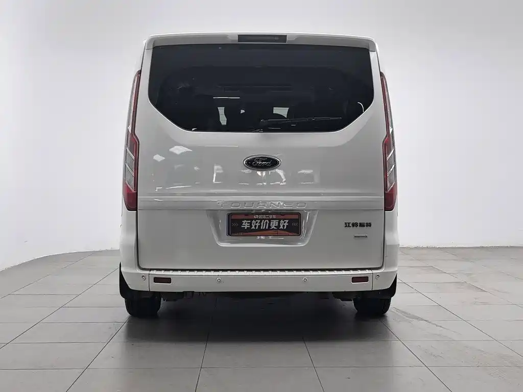Ford Tourneo — миниатюра 4