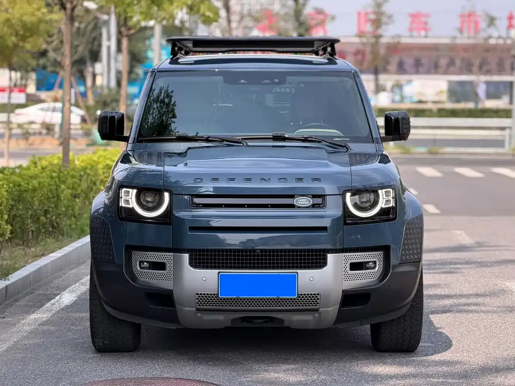 Land Rover Defender — миниатюра 2