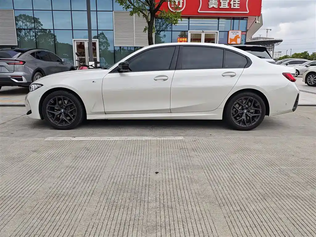 BMW 3 Series — миниатюра 3