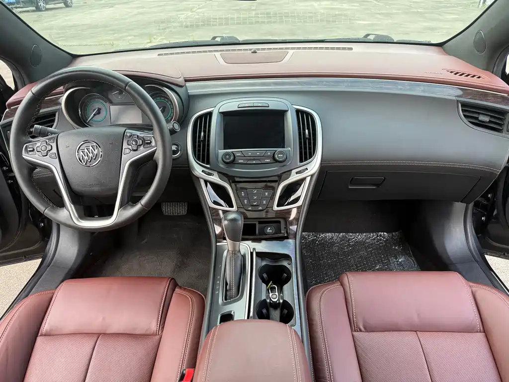 Buick LaCrosse — миниатюра 12