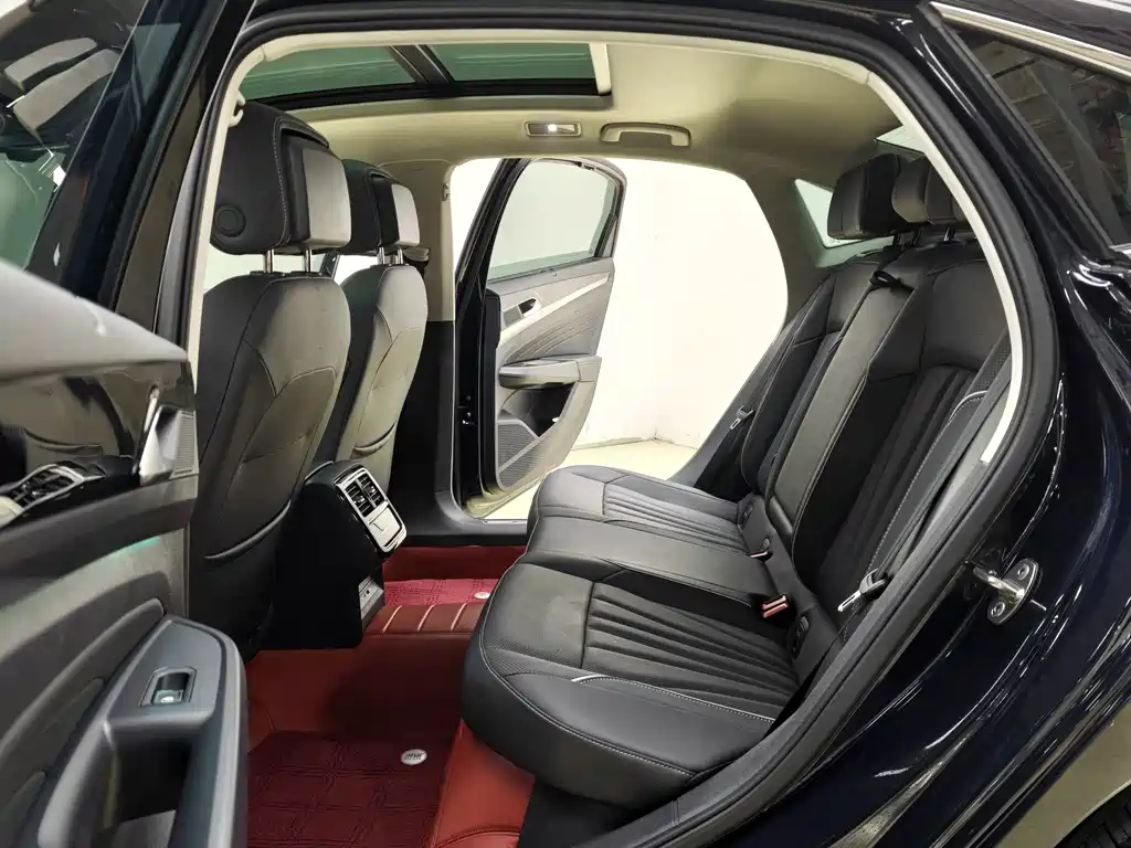 Volkswagen Passat — миниатюра 11