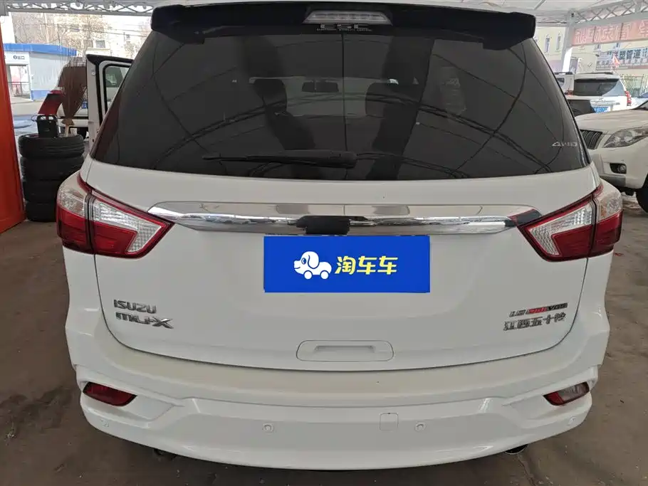 ISUZU MU X SHEPHERD RANGER