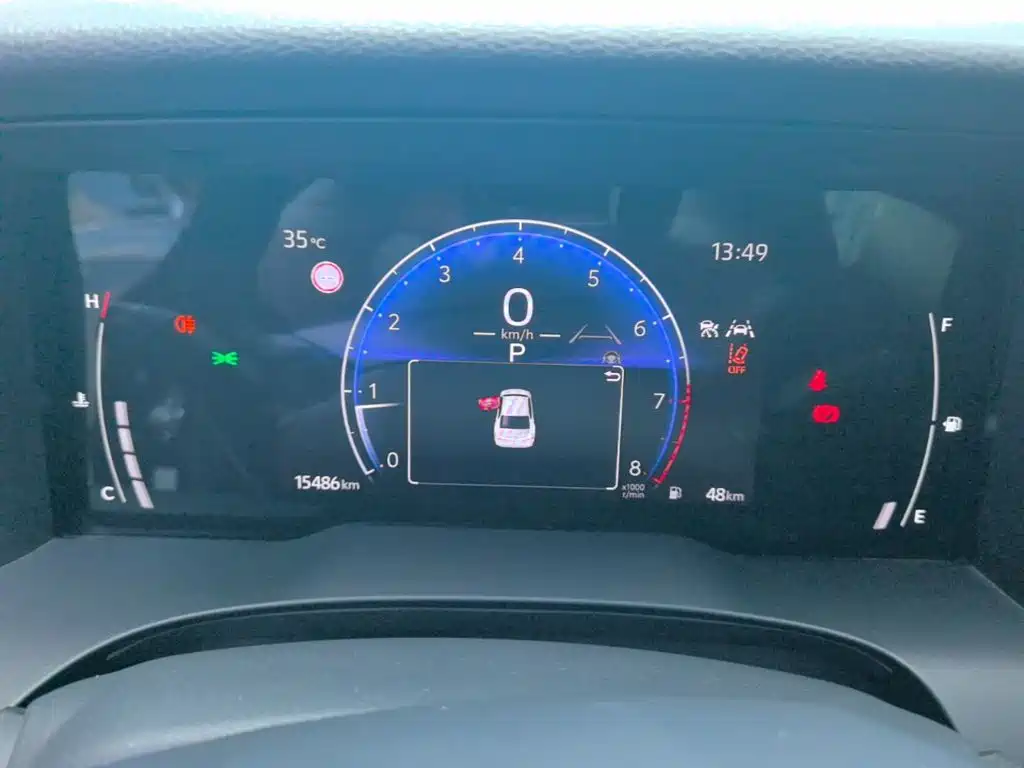 Toyota Camry — миниатюра 12