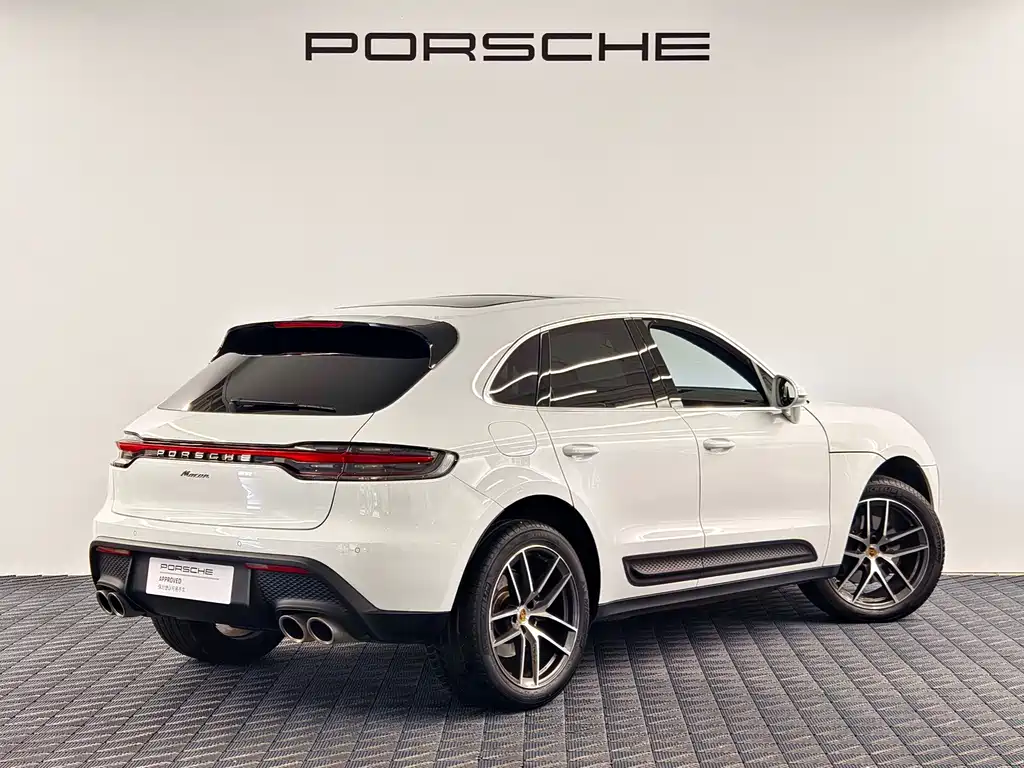 Porsche Macan — миниатюра 7