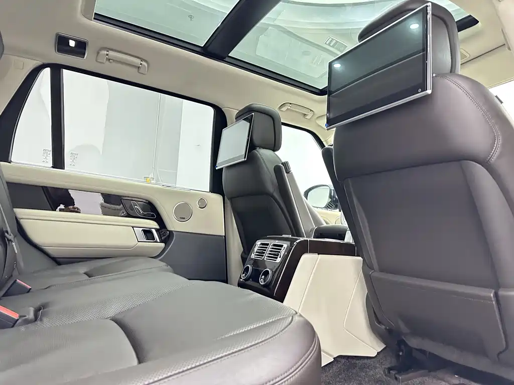 Land Rover Range Rover — миниатюра 12