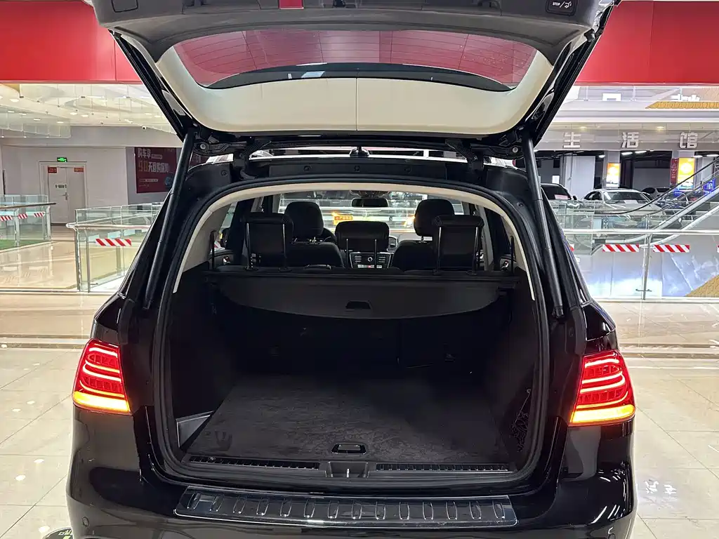 Mercedes-Benz GLE (Import) — миниатюра 14