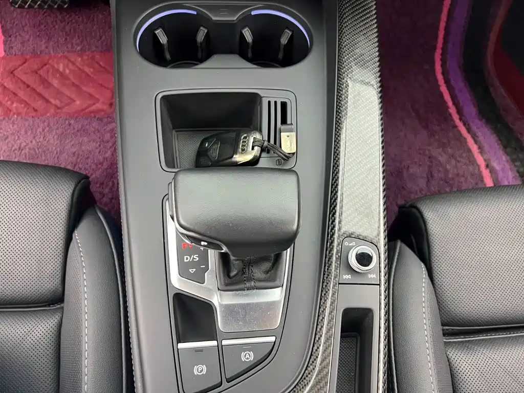 Audi A4L — миниатюра 12