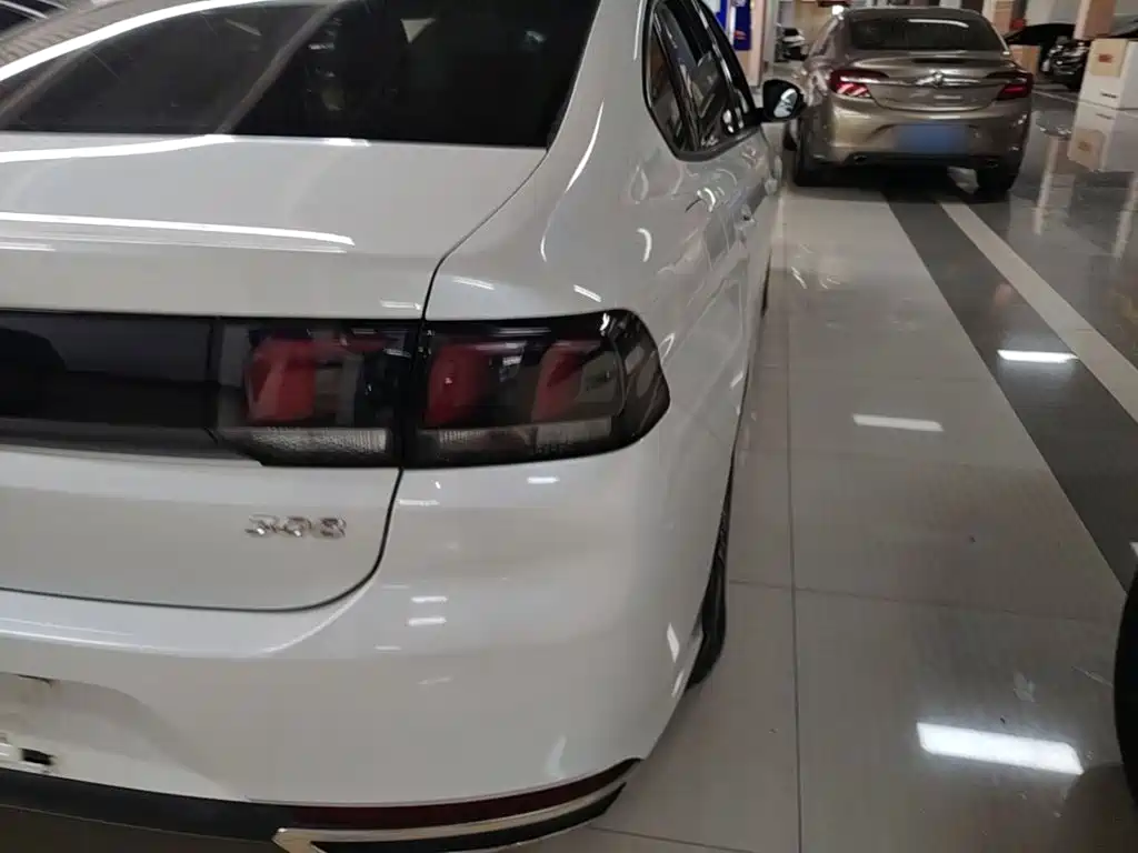 Peugeot 308 — миниатюра 8