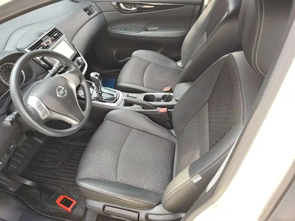 Nissan Tiida — миниатюра 15