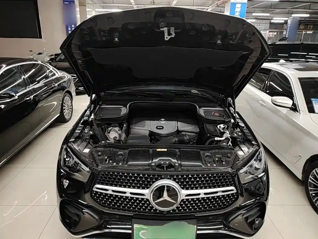 Mercedes-Benz GLE (Import) — миниатюра 20