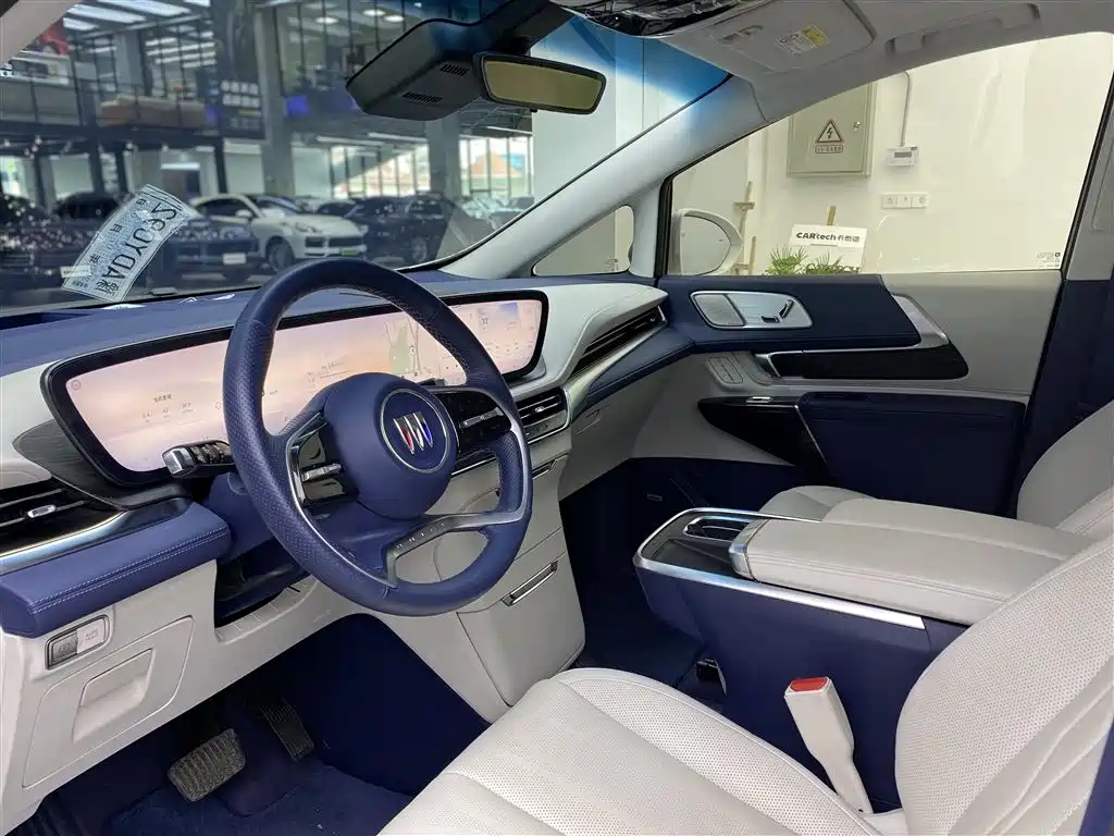 Buick Century 2023 2.0T мест