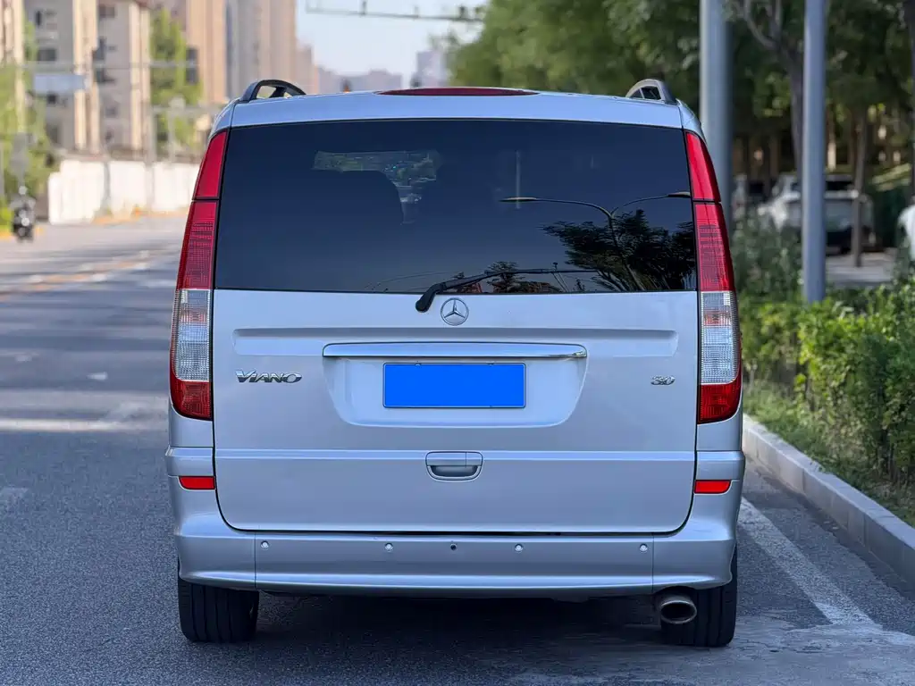Mercedes-Benz Viano — миниатюра 5