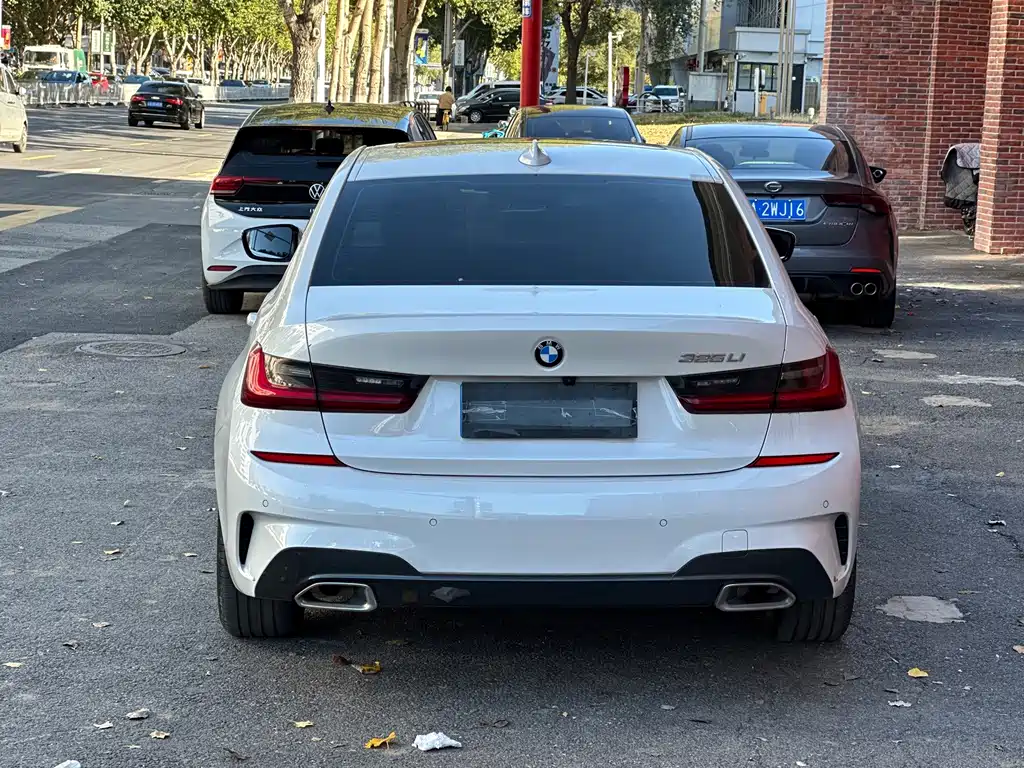 BMW 3 Series — миниатюра 15