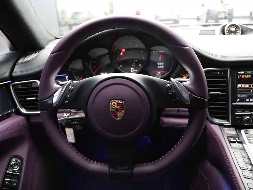 Porsche Panamera — миниатюра 12