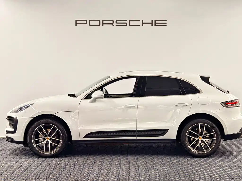 Porsche Macan — миниатюра 4