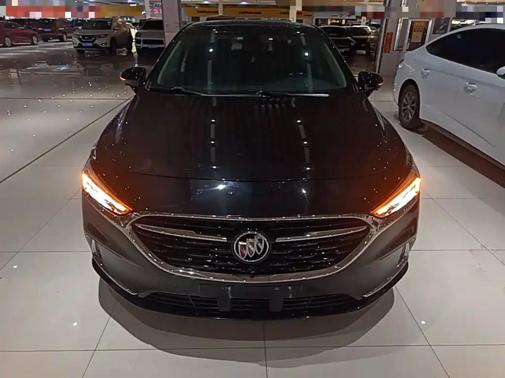 Buick LaCrosse — миниатюра 3