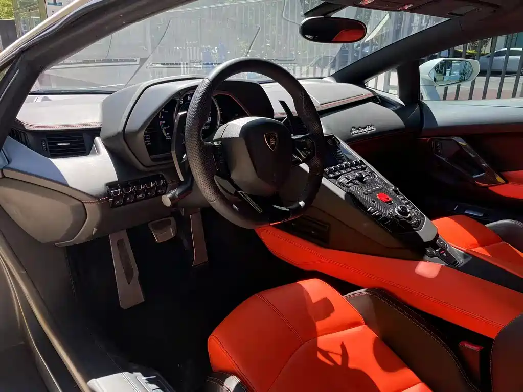 Lamborghini Aventador 2011 LP 700-4