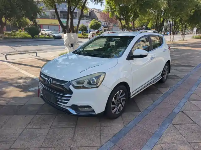 JAC Refine S2