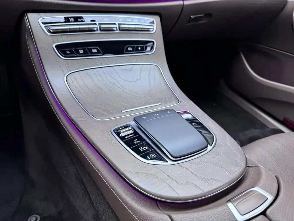 Mercedes-Benz E-Class — миниатюра 15