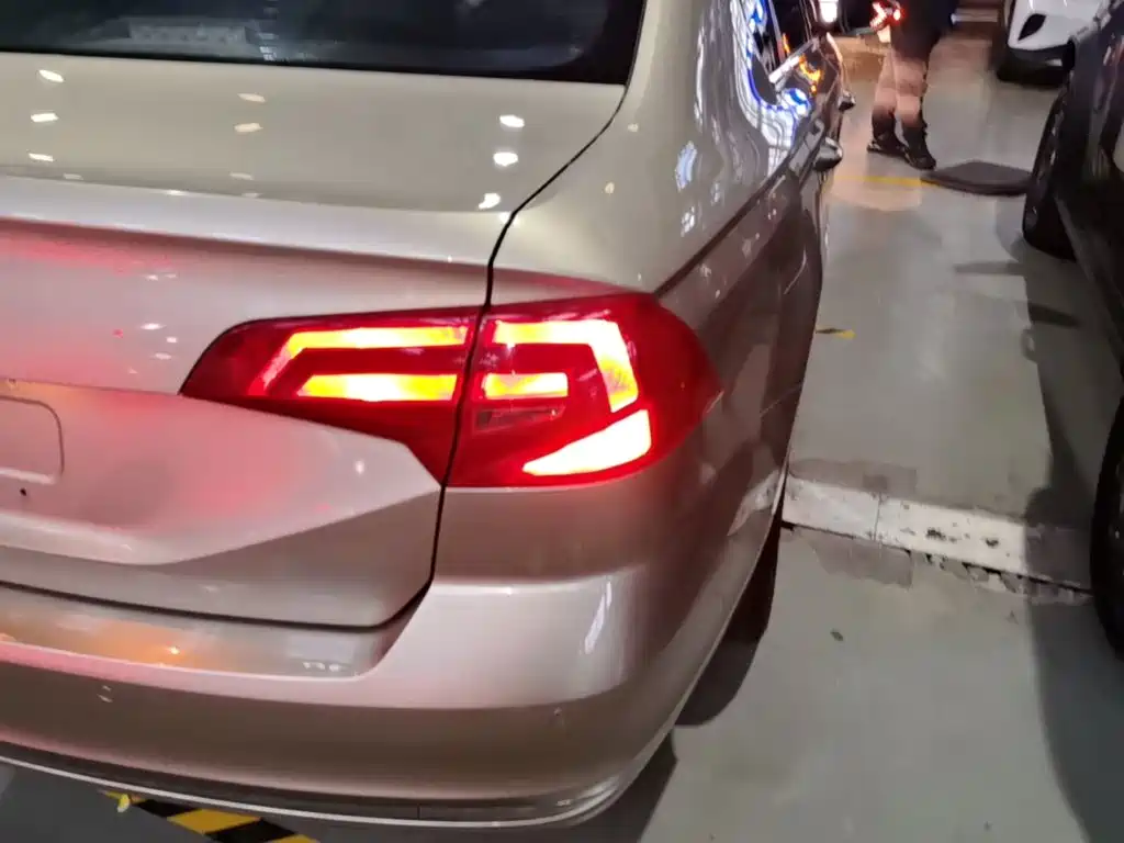 Volkswagen Bora — миниатюра 8
