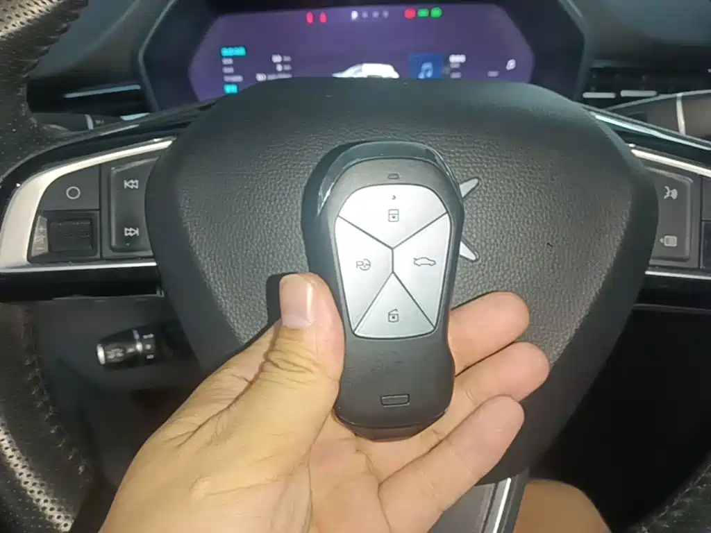 XPeng G3 — миниатюра 9
