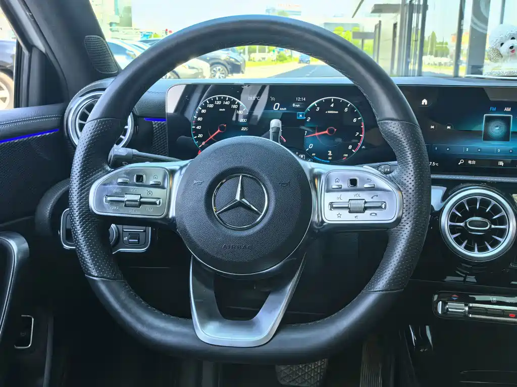 Mercedes-Benz A-Class — миниатюра 16