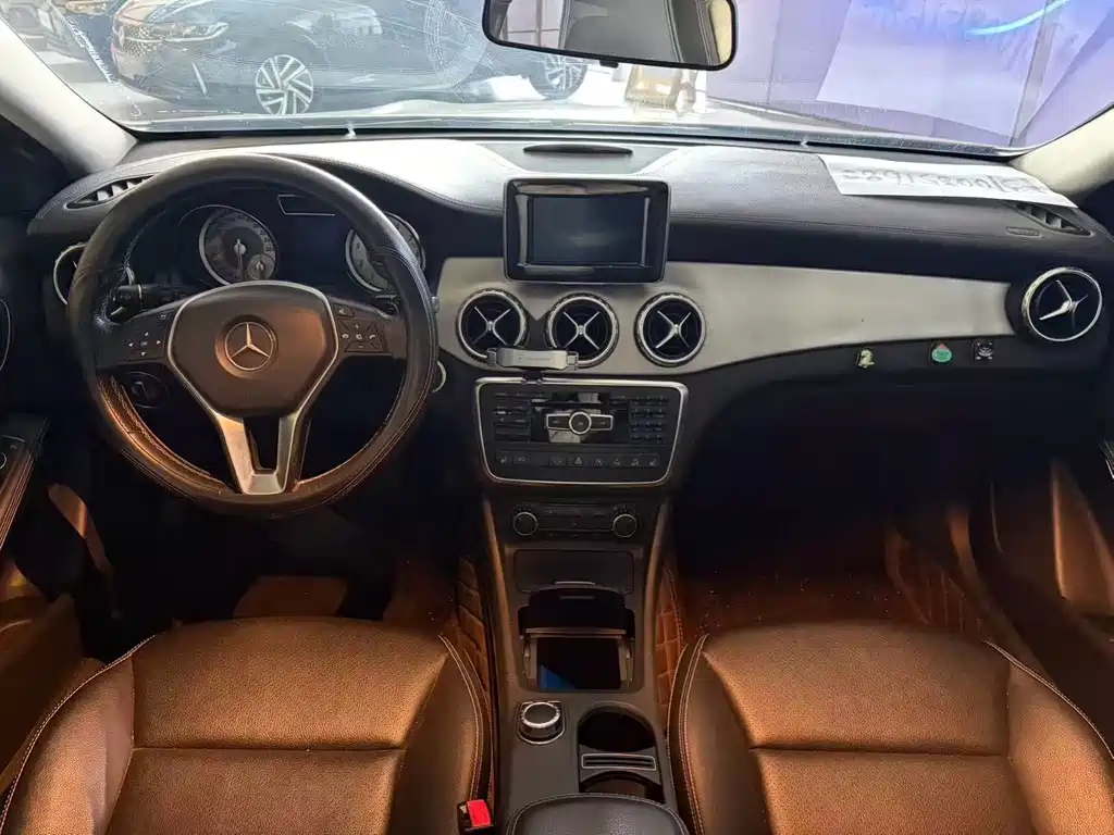 Mercedes-Benz GLA — миниатюра 3